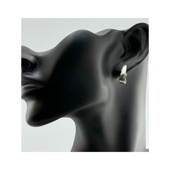 Silpada 'revitalize' Sterling Silver J-Hoop Earrings - Picture 1 of 3